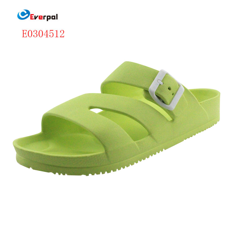Bí Réidh don Samhradh leis an Raon Sandals Stylish agus Compordach is déanaí